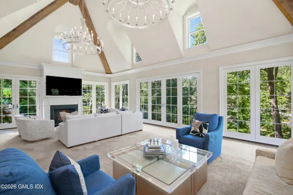 $6,995,000 | 105 Woodside Drive, Greenwich, CT 06830
