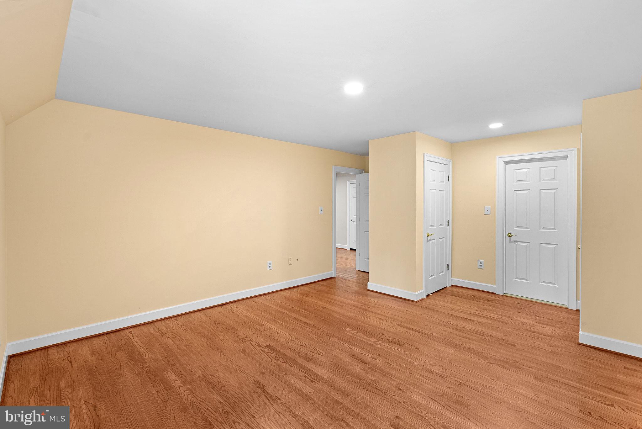 190 Falcon Ridge Road Great Falls, VA 22066 - Photo 65 of 122 Upper Level 2 Bedroom #6