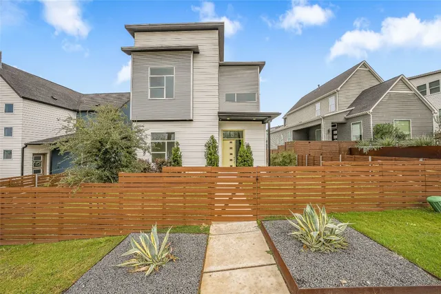 $4,100 | 5804 Toscana Avenue, Austin, TX 78724