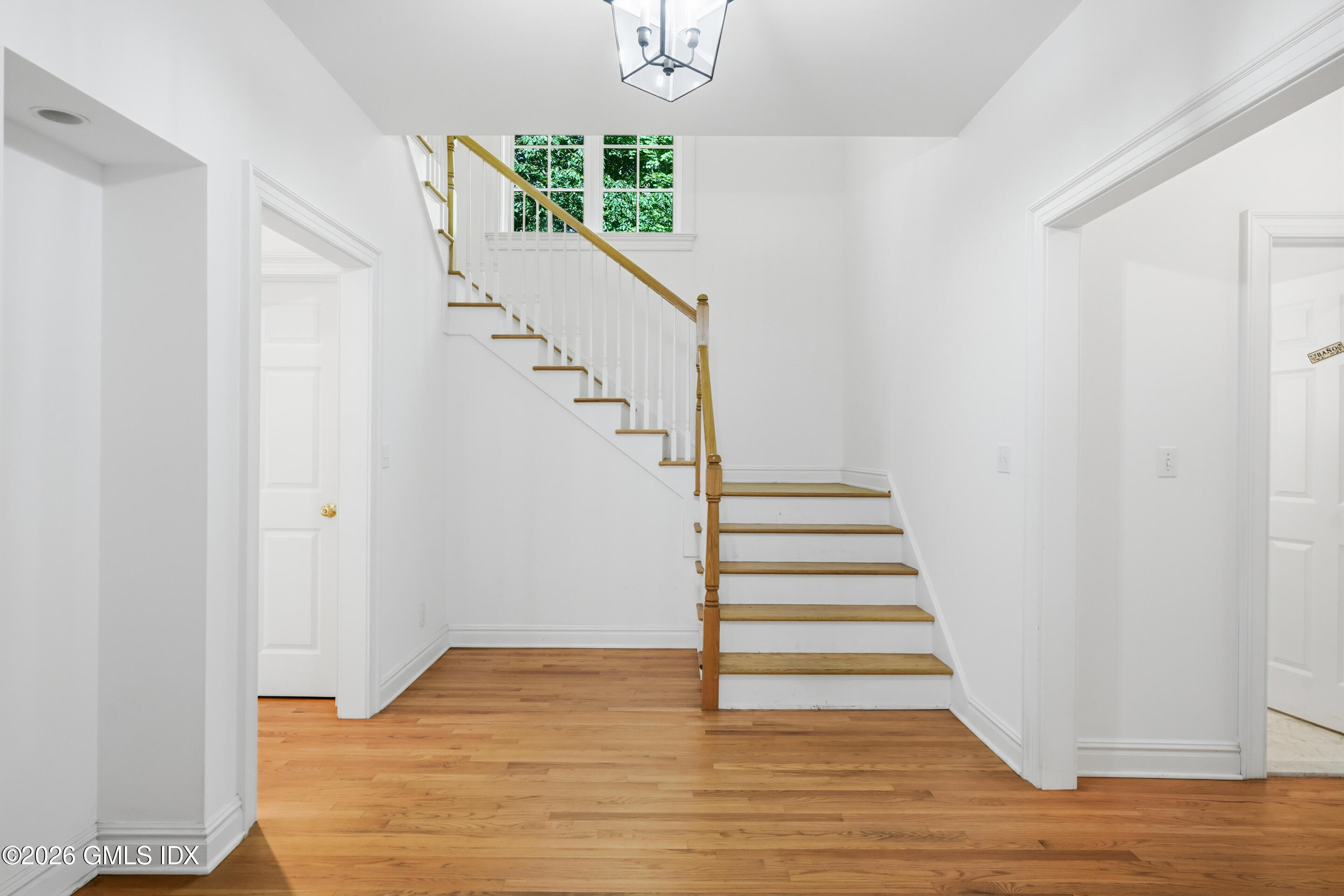 3 Carriage Road Cos Cob, CT 06807 - Photo 4 of 53 DSC01610_1