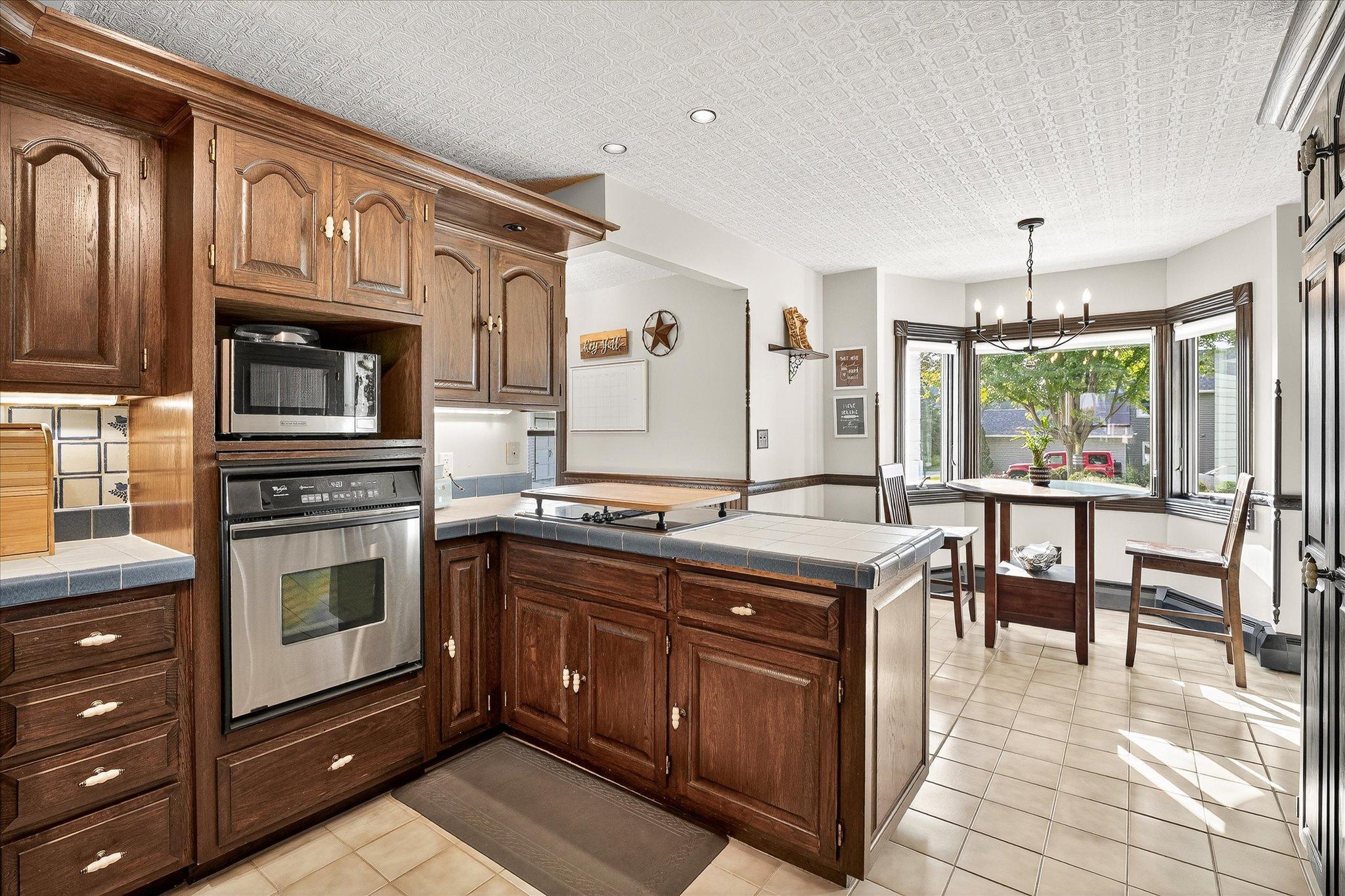 8858 Comstock Court Maple Grove, MN 55311 - Photo 23 of 76