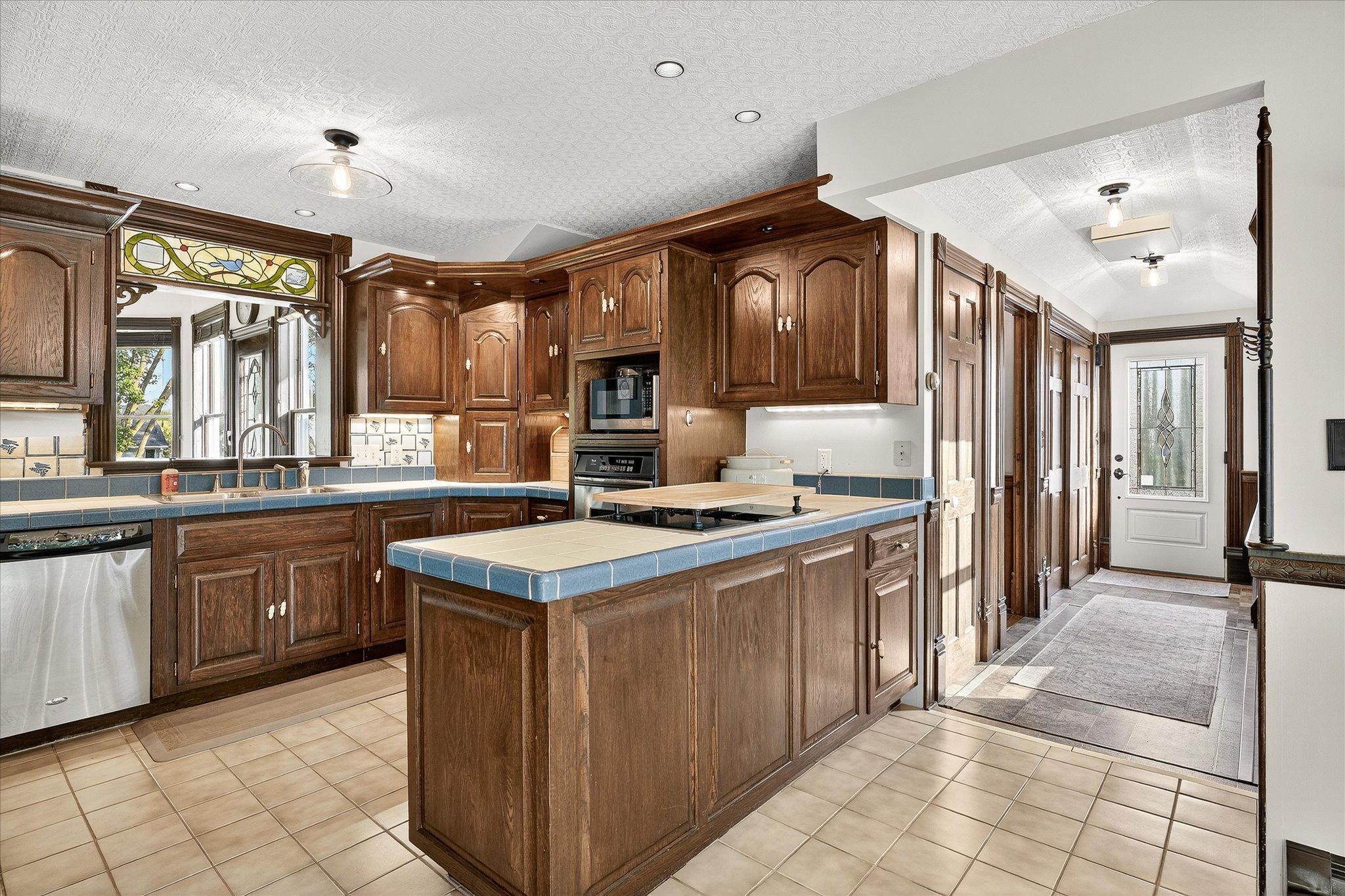 8858 Comstock Court Maple Grove, MN 55311 - Photo 24 of 76