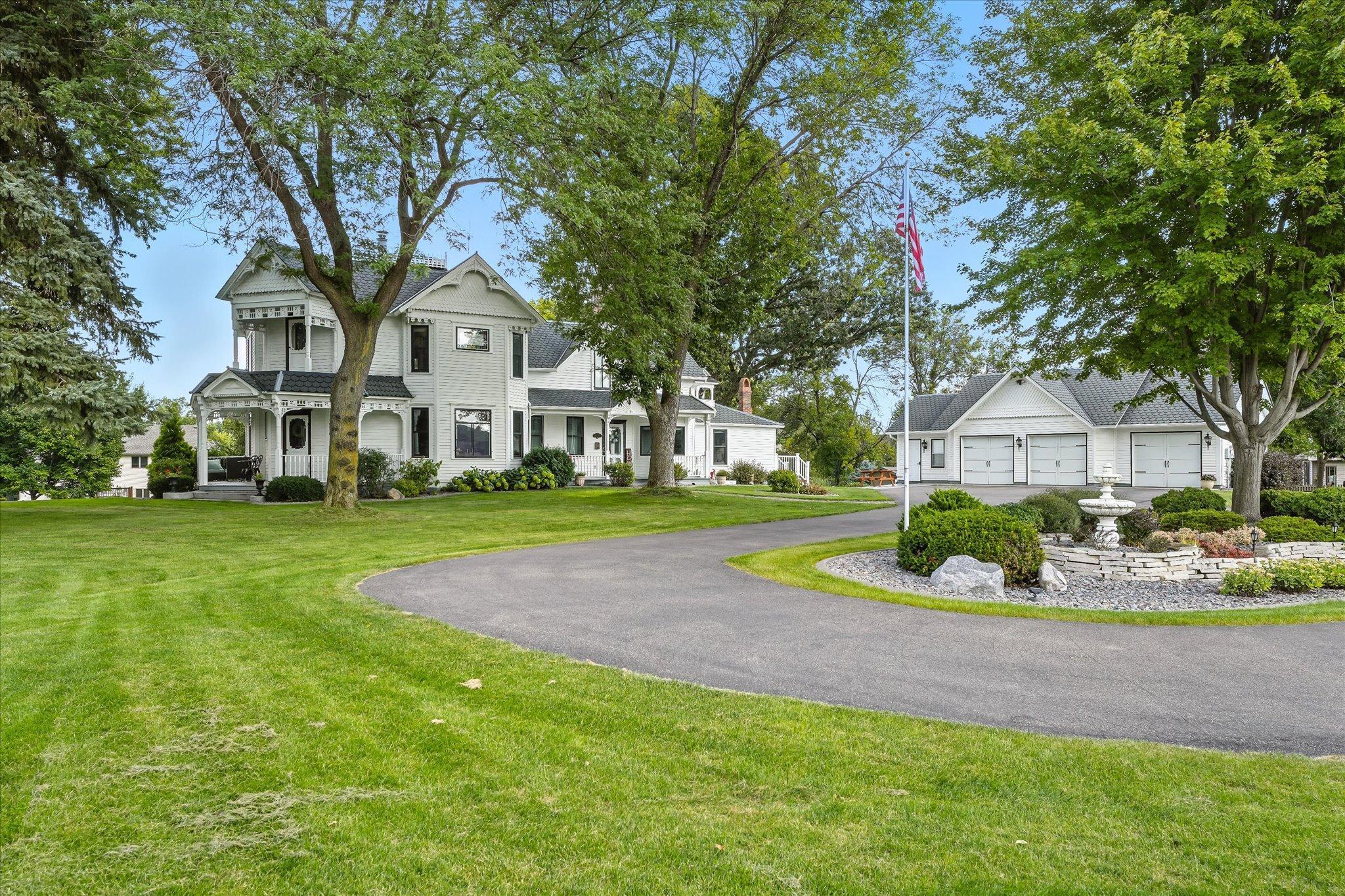 8858 Comstock Court Maple Grove, MN 55311 - Photo 6 of 76
