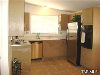 6917 East Douglas Place Tucson, AZ 85710 - Photo 3 of 18