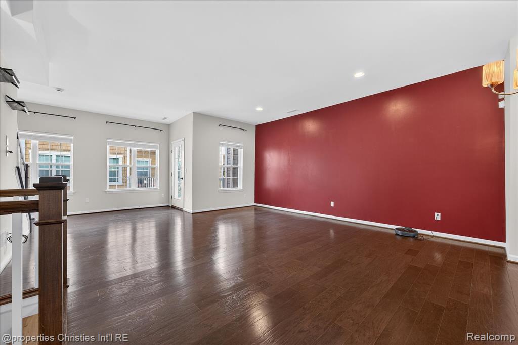 2683 Harvard Road Berkley, MI 48072 - Photo 11 of 60