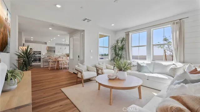 $1,009,990 | 732 Guy Turner Drive, Camarillo, CA 93010