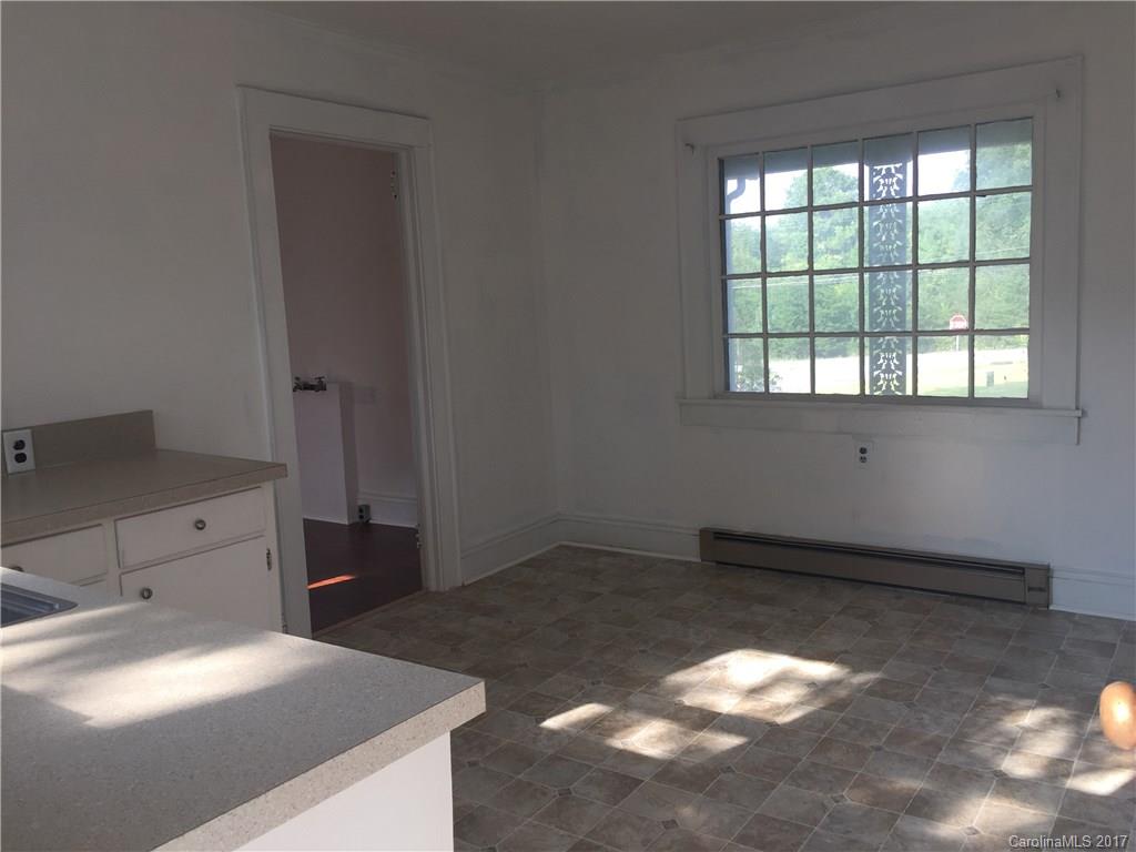 121 Antique Road Lincolnton, NC 28092 - Photo 2 of 11 Gallery Image 2