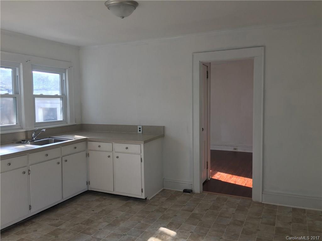 121 Antique Road Lincolnton, NC 28092 - Photo 3 of 11 Gallery Image 3