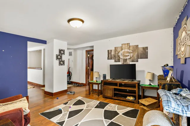 $389,900 | 1009 South 4th Street, Stoughton, WI 53589