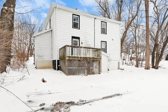 $389,900 | 1009 South 4th Street, Stoughton, WI 53589