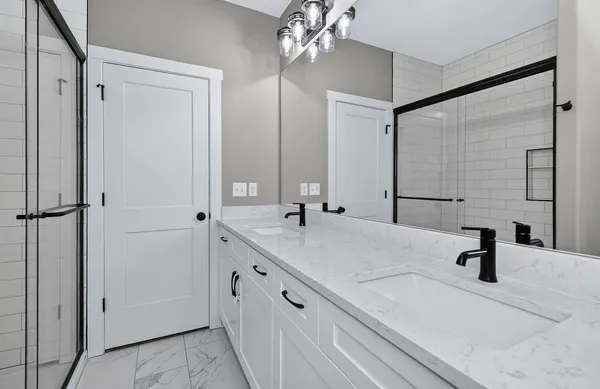 $325,000 | 507 Anjali Court, Sycamore, IL 60178