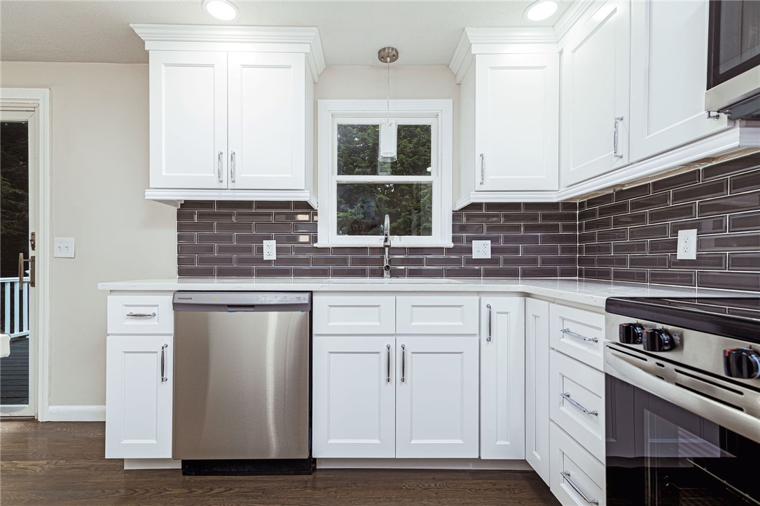 14 Partridge Drive Exeter, RI 02822 - Photo 17 of 45