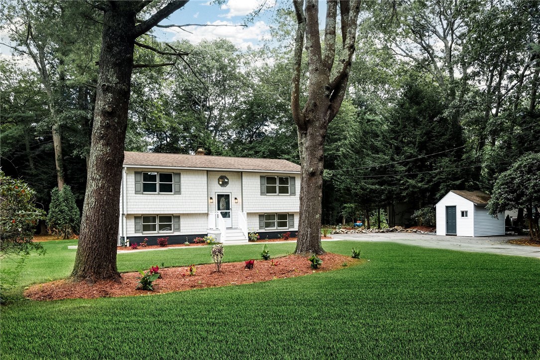 14 Partridge Drive Exeter, RI 02822 - Photo 3 of 45