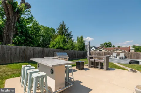 $825,000 | 2944 Random Road, Falls Church, VA 22042