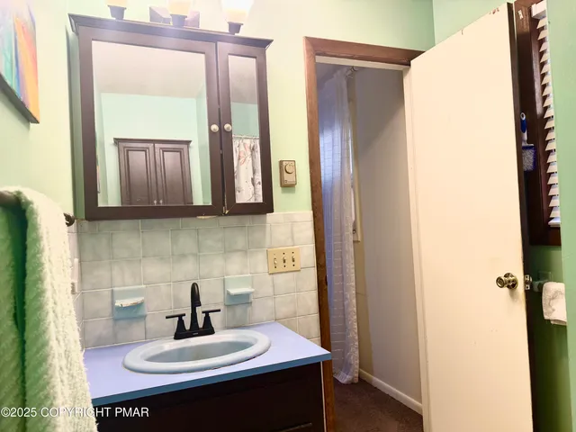 $429,000 | 1117 Shagbark Lane, Stroudsburg, PA 18360