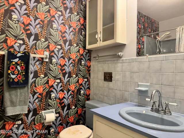 $429,000 | 1117 Shagbark Lane, Stroudsburg, PA 18360