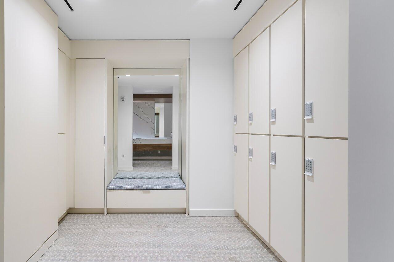 220 Southeast Mizner Boulevard, Unit 506 Boca Raton, FL 33432 - Photo 57 of 64 a view of front door