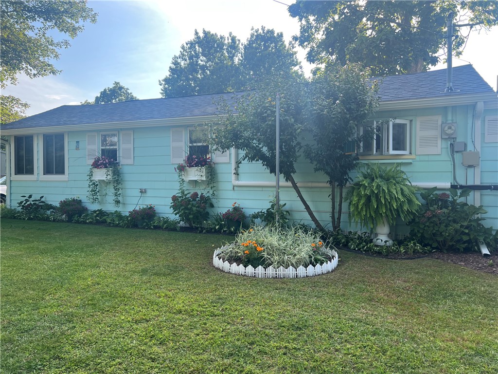 50 Andrew Comstock Road Warwick, RI 02886 - Photo 6 of 29