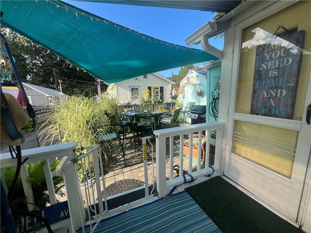 50 Andrew Comstock Road Warwick, RI 02886 - Photo 8 of 29