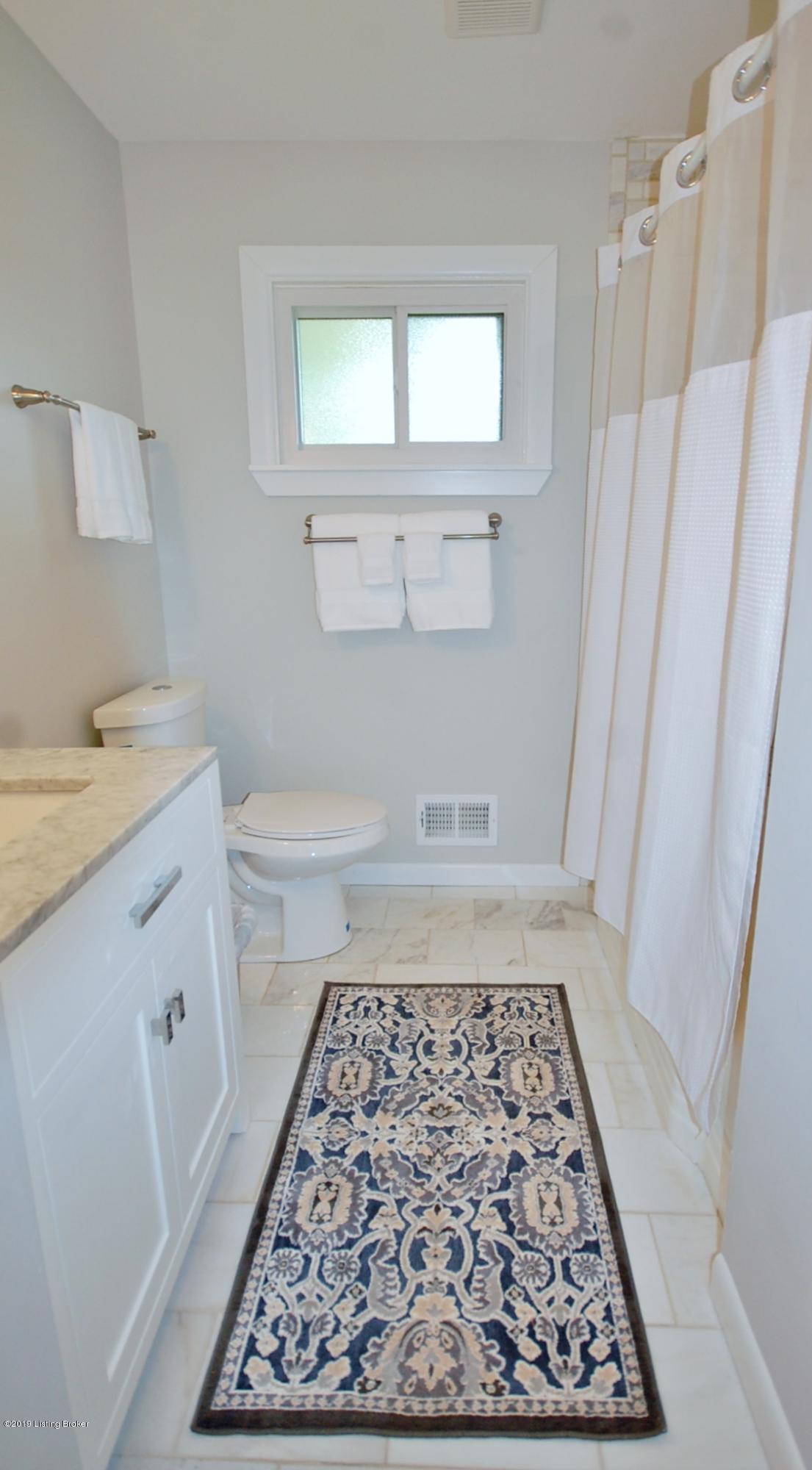 714 Antrim Road Louisville, KY 40207 - Photo 30 of 51 Crisp and clean, updated hall Bathroom
