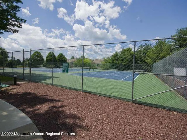 $2,800 | 174 Tulip Lane, Freehold, NJ 07728