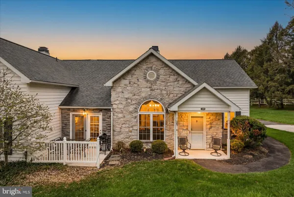 $320,000 | 2110 Bayberry Lane, Unit 2110, York, PA 17403