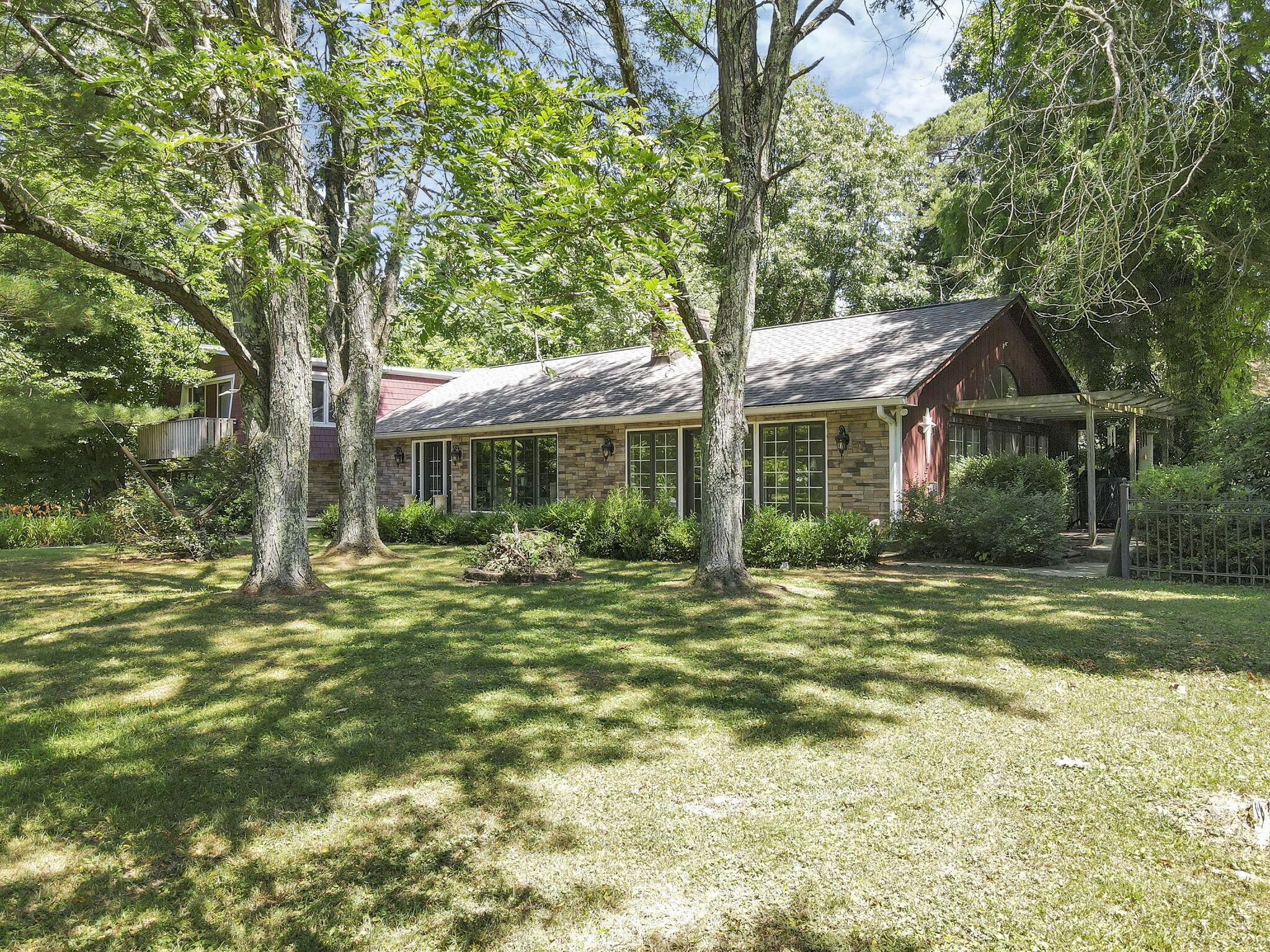7255 Ridge Road Zanesville, OH 43701 - Photo 5 of 91 85-web-or-mls-dji_fly_20240701_122156_54
