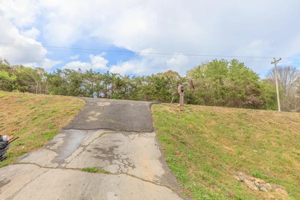 $183,000 | 6933 Highway 136, Chickamauga, GA 30707