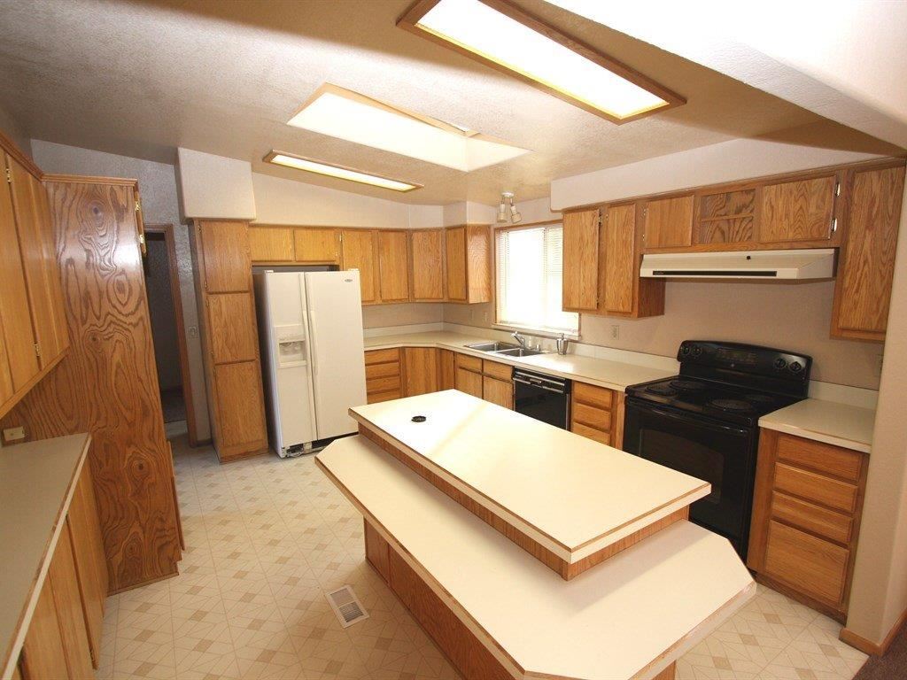 4677 Williams Valley Road Clayton, WA 99110 - Photo 7 of 18