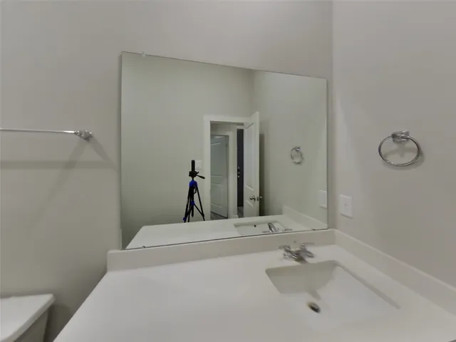 $2,509 | 9835 Willow Creek, Unit 610, Tomball, TX 77375