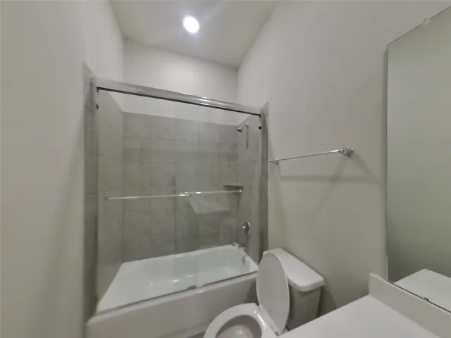 $2,459 | 9835 Willow Creek, Unit 610, Tomball, TX 77375