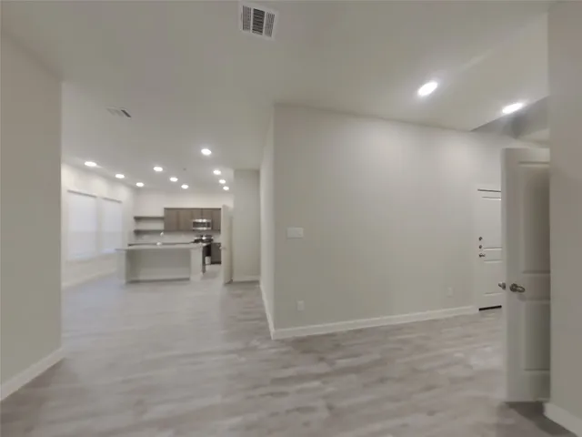 $2,509 | 9835 Willow Creek, Unit 610, Tomball, TX 77375