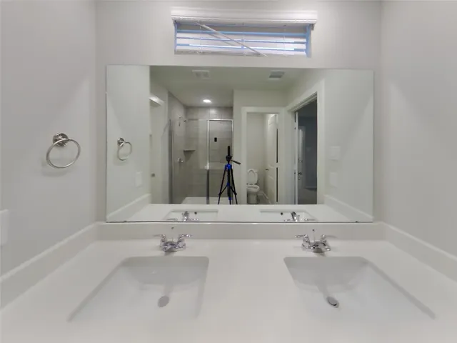 $2,509 | 9835 Willow Creek, Unit 610, Tomball, TX 77375