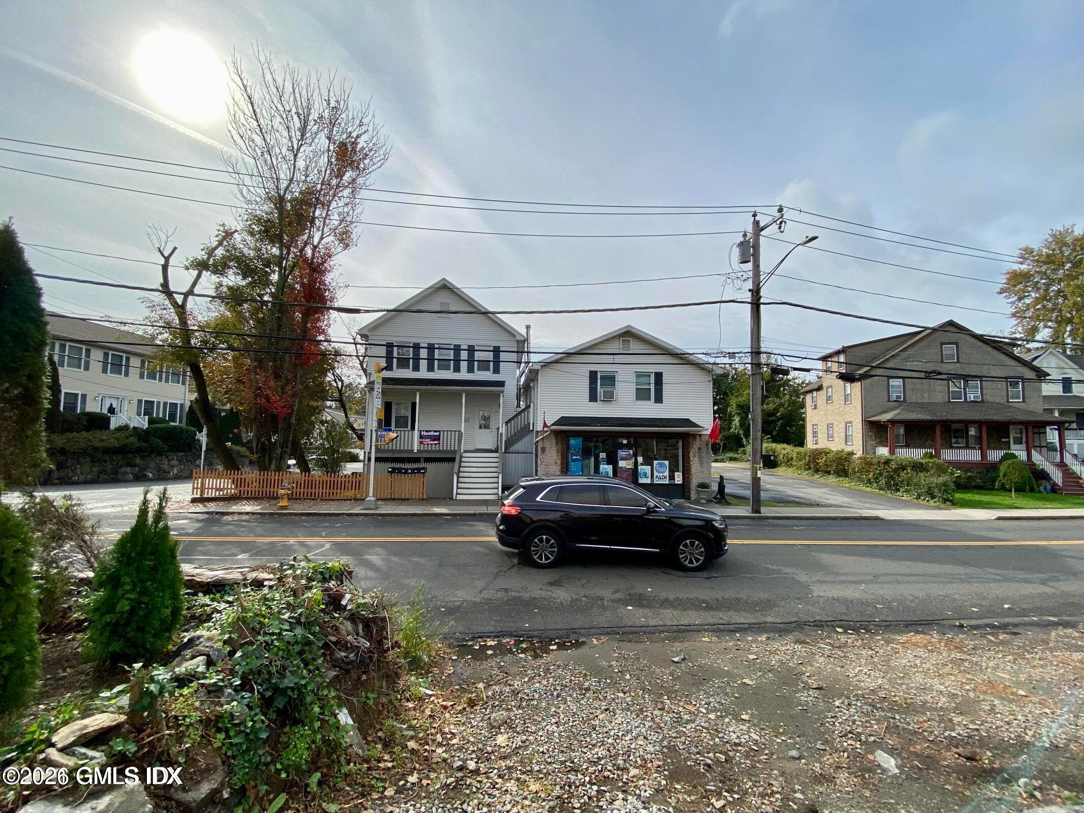 24 St Roch Avenue, Unit 2 Greenwich, CT 06830 - Photo 2 of 20 20240318183927872929000000-o