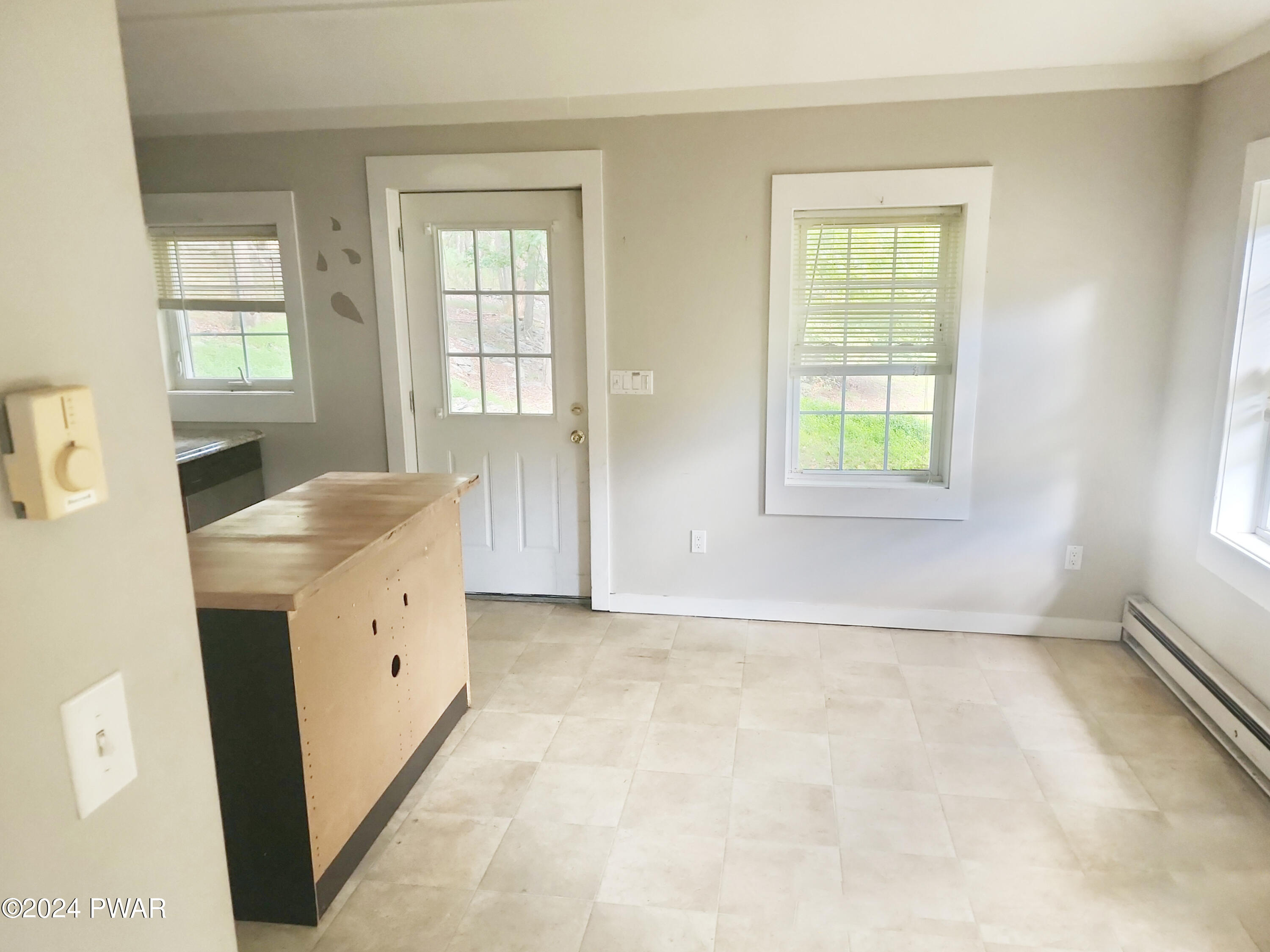 281 Sawkill Road Milford, PA 18337 - Photo 5 of 20 IMG_ 20240902_141202
