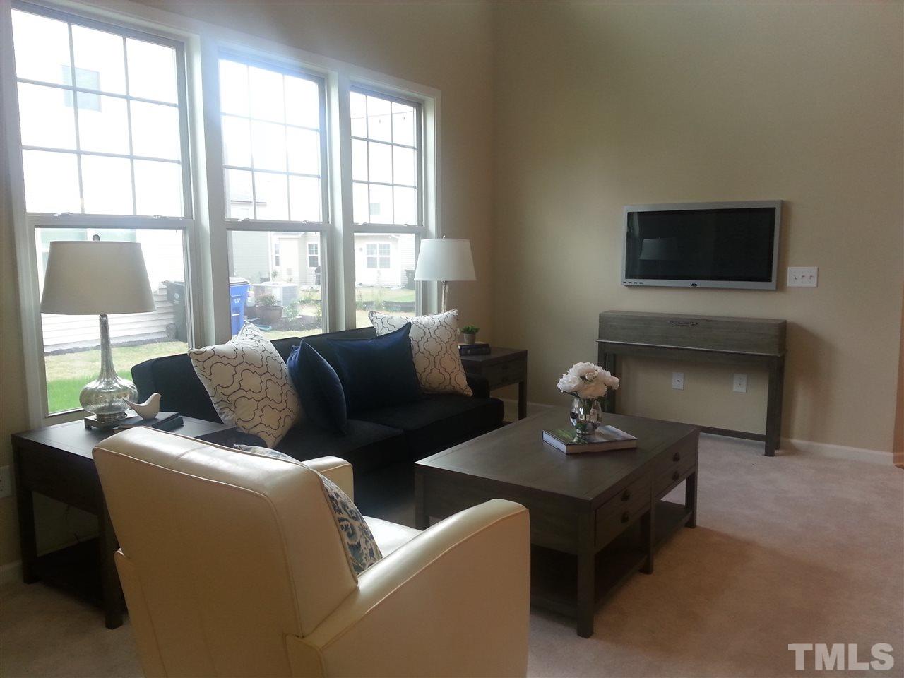 7609 Weathered Oak Way Raleigh, NC 27616 - Photo 4 of 25 Gallery Image 4