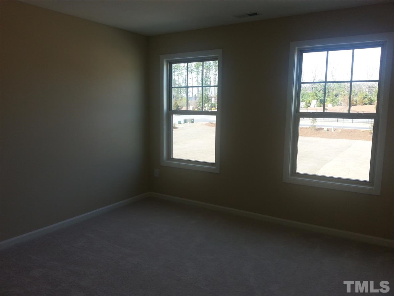 7609 Weathered Oak Way Raleigh, NC 27616 - Photo 9 of 25 Gallery Image 9