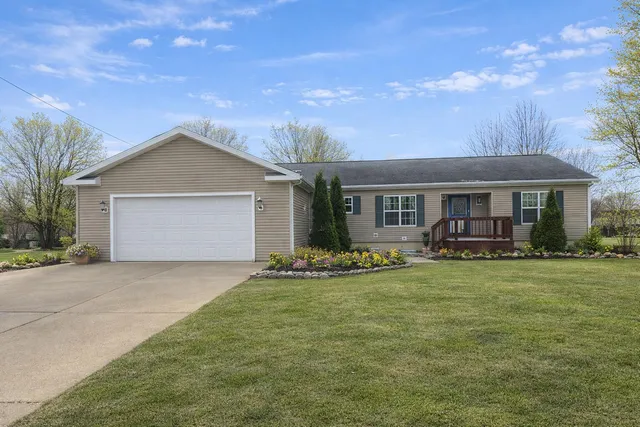 $329,900 | 17026 H-Drive South, Marshall, MI 49068