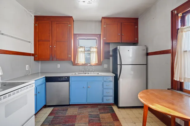 $199,900 | 6638 31st Avenue, Kenosha, WI 53142