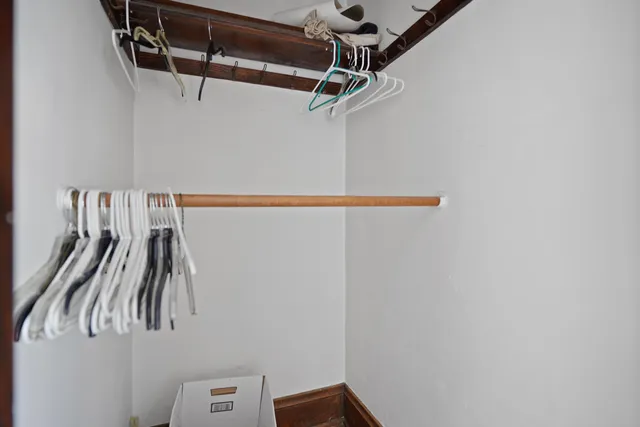 $199,900 | 6638 31st Avenue, Kenosha, WI 53142