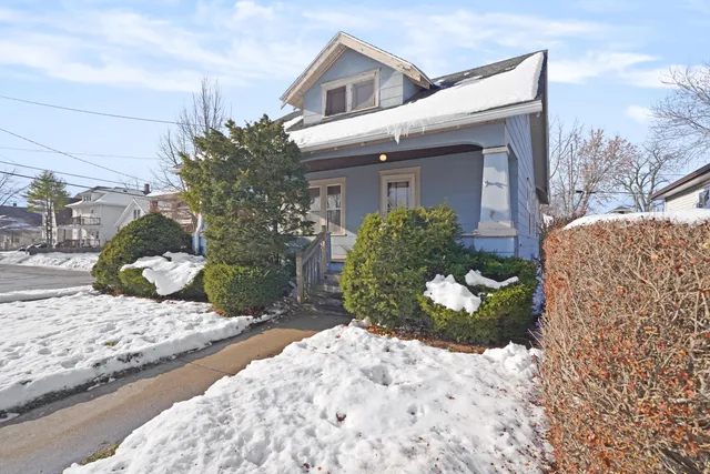 $199,900 | 6638 31st Avenue, Kenosha, WI 53142