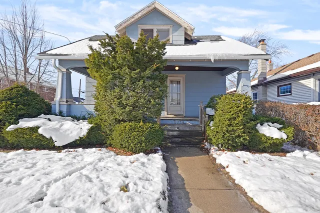 $199,900 | 6638 31st Avenue, Kenosha, WI 53142