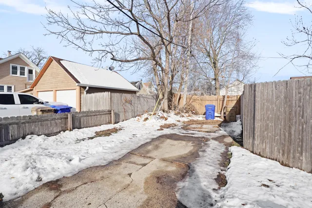 $199,900 | 6638 31st Avenue, Kenosha, WI 53142