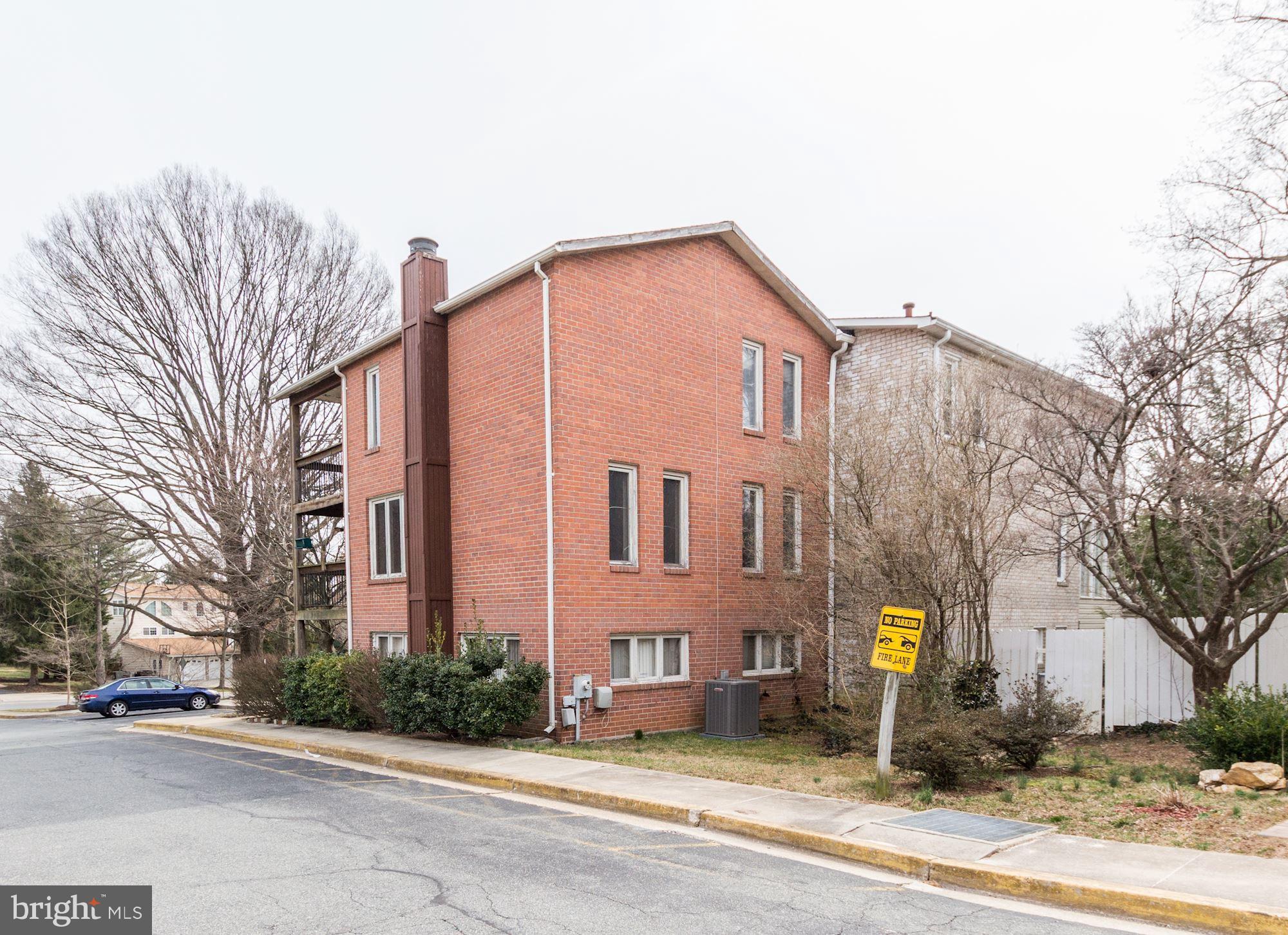 1932 Dundee Road Rockville, MD 20850 - Photo 2 of 37 Gallery Image 2