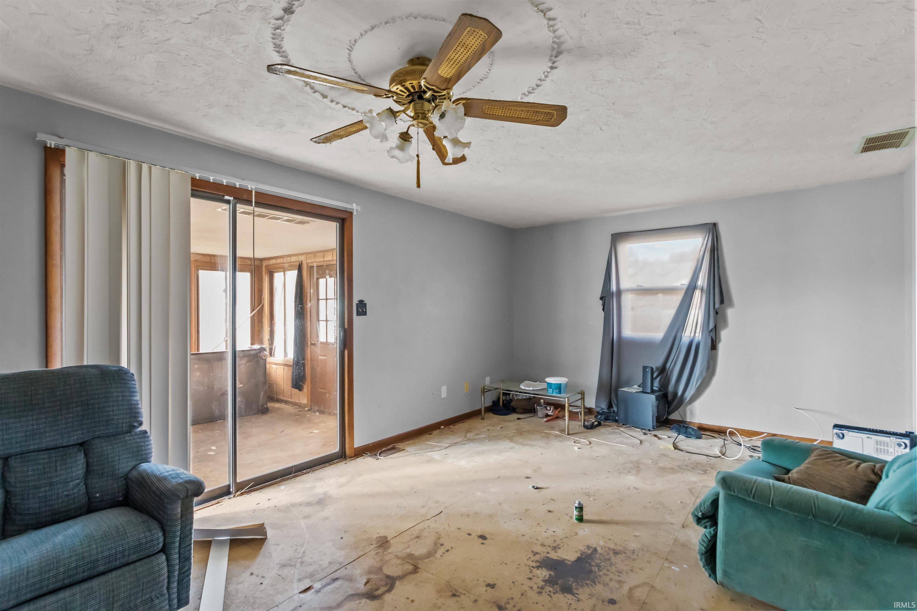 2227 Tartan Road Anderson, IN 46012 - Photo 14 of 23