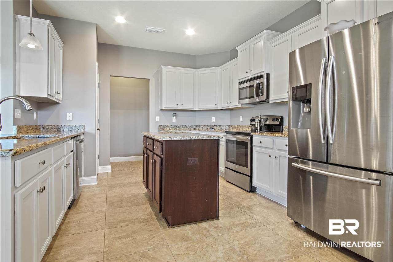 9766 Ottawa Drive Daphne, AL 36526 - Photo 3 of 34