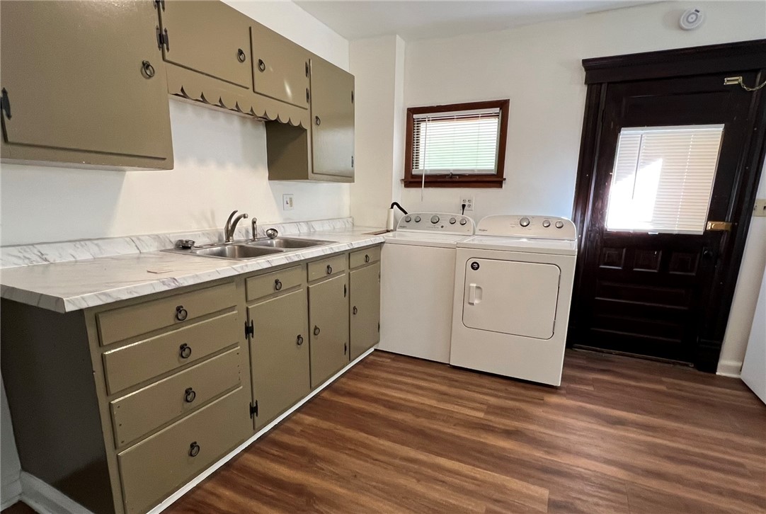 126 West 3rd Street Corning, NY 14830 - Photo 10 of 26