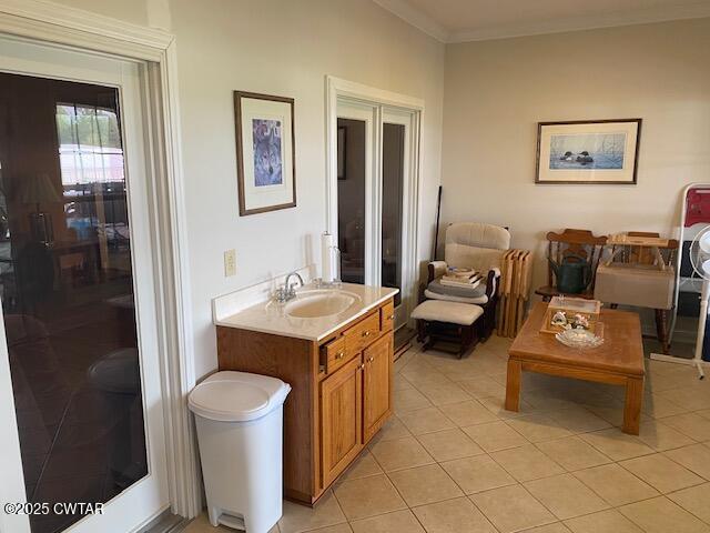 3643 Mt Carmel Road Decaturville, TN 38329 - Photo 35 of 71 a living room with furniture and a table