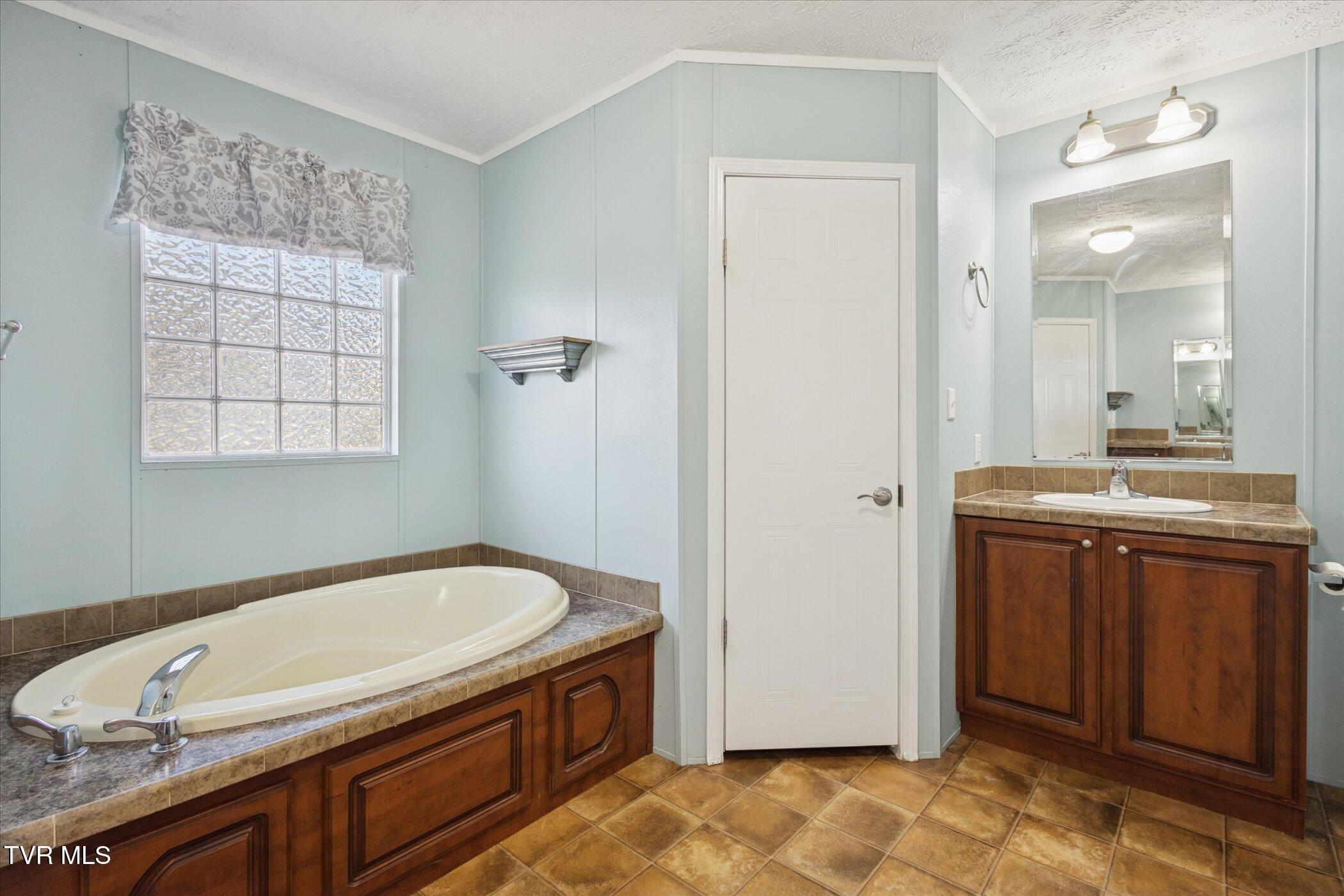 151 Rolling Hills Road Church Hill, TN 37642 - Photo 22 of 37 22-151 Rolling Hls Dr-WindowStill-Photog