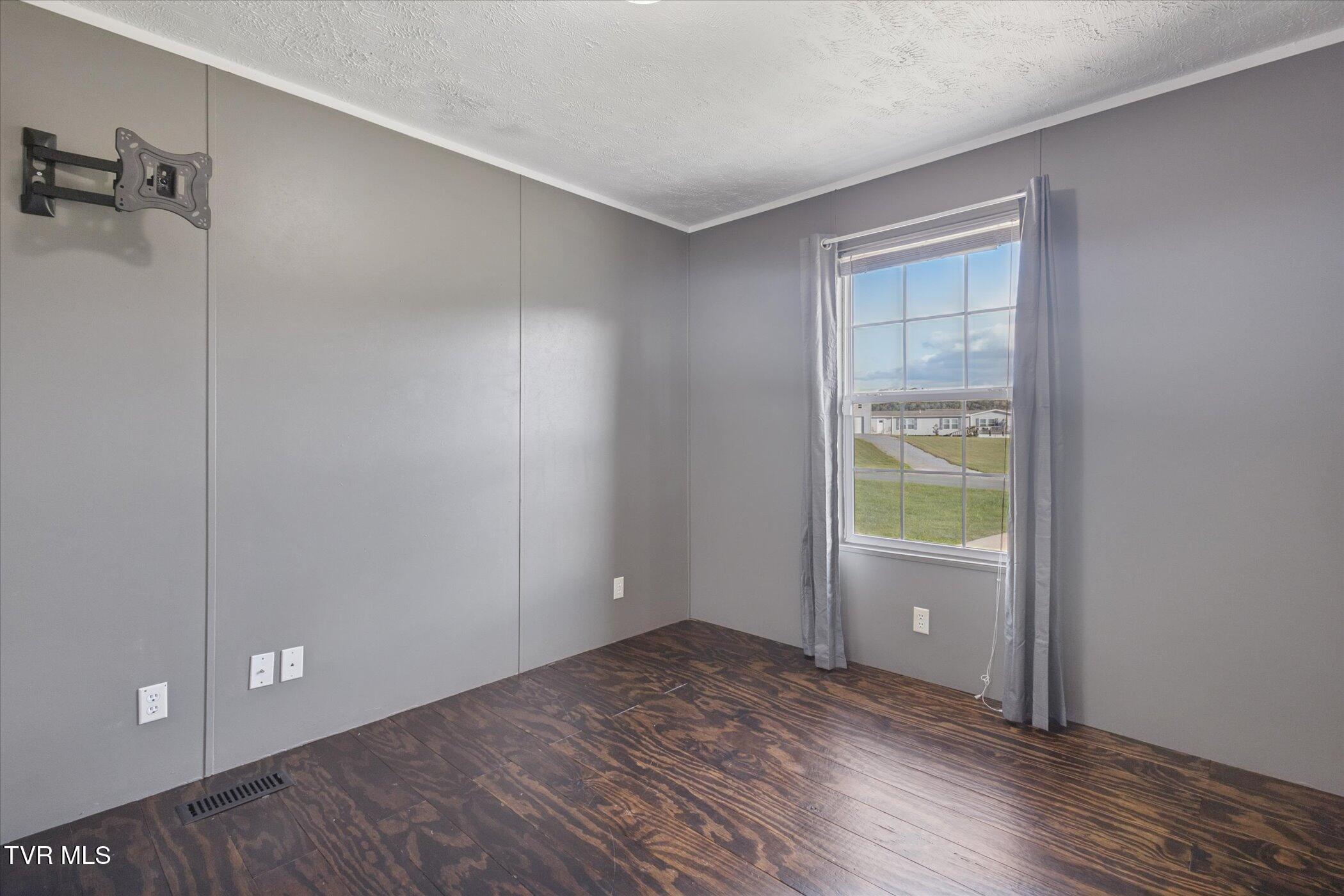 151 Rolling Hills Road Church Hill, TN 37642 - Photo 25 of 37 25-151 Rolling Hls Dr-WindowStill-Photog